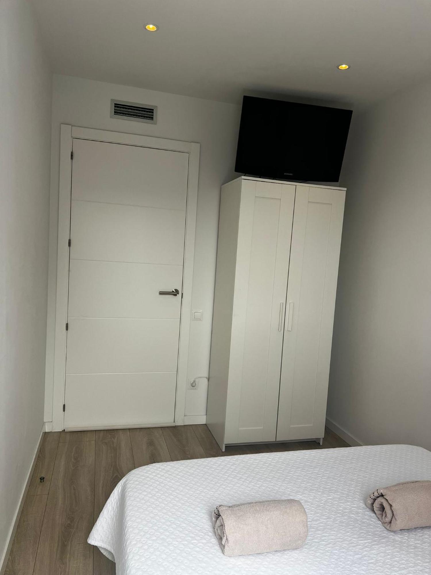 Confortable Habitacion Doble - 2 Sant Adria de Besos Dış mekan fotoğraf