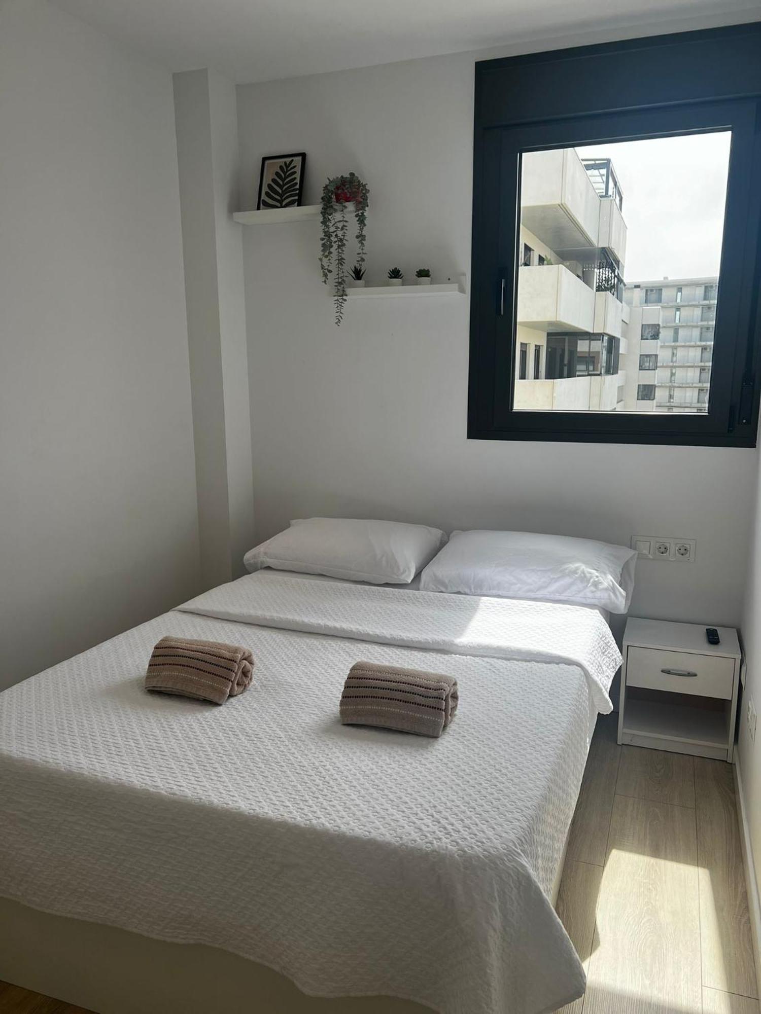 Confortable Habitacion Doble - 2 Sant Adria de Besos Dış mekan fotoğraf